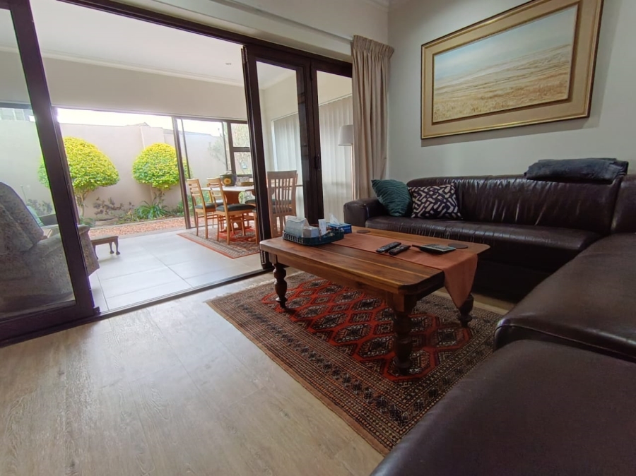 To Let 2 Bedroom Property for Rent in Dana Bay Western Cape